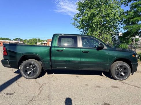 New 2026 RAM 1500 Big Horn AWD/4WD image 6