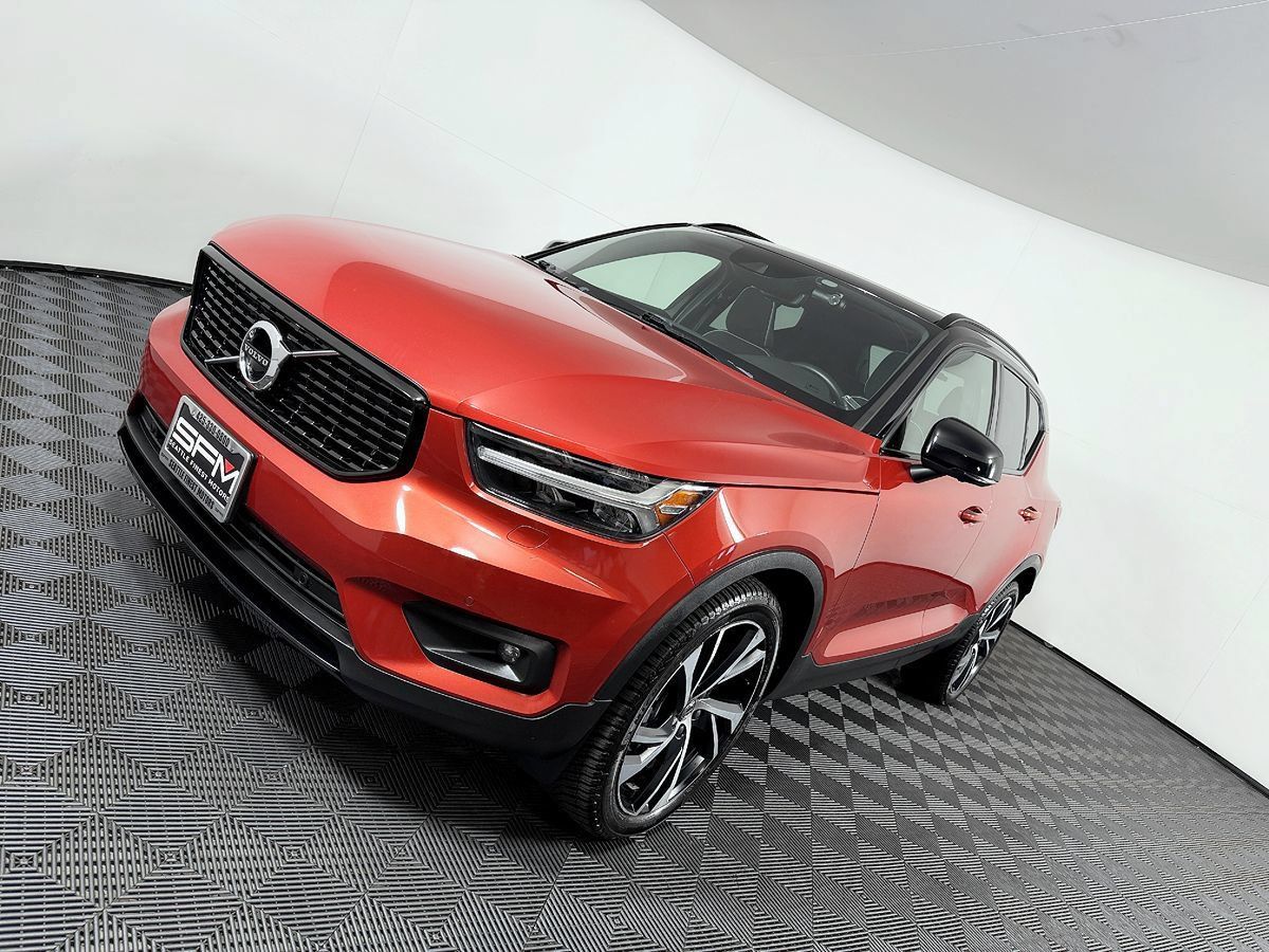 Used 2020 Volvo XC40 T5 R-Design w/ Protection Package Premier AWD/4WD image 19