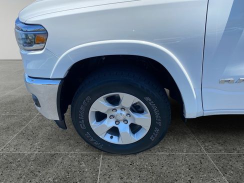 Used 2025 RAM 1500 Big Horn AWD/4WD image 14