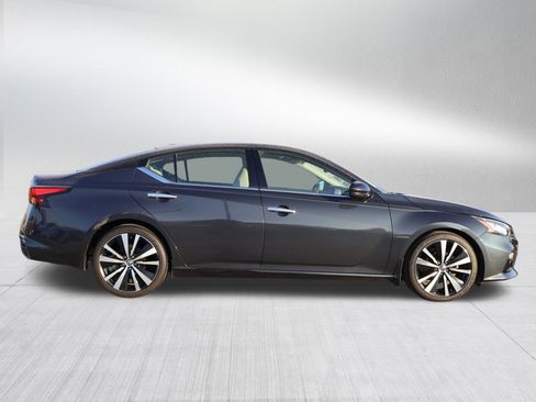 Used 2020 Nissan Altima 2.5 Platinum image 8