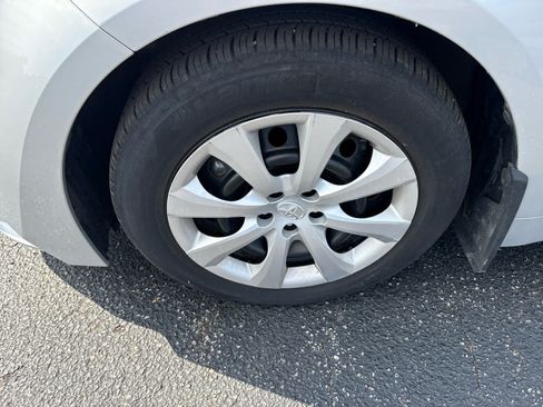 Used 2024 Toyota Corolla LE FWD image 18