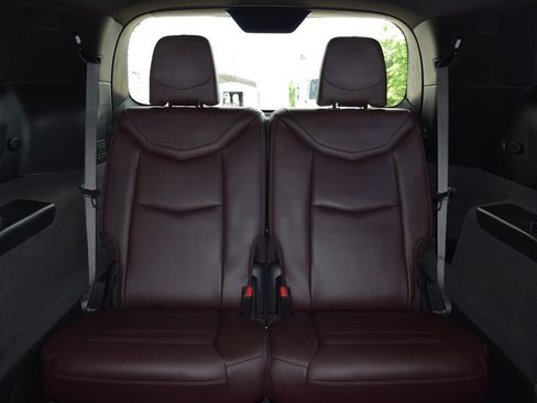 Used 2020 Cadillac XT6 Premium Luxury FWD image 16