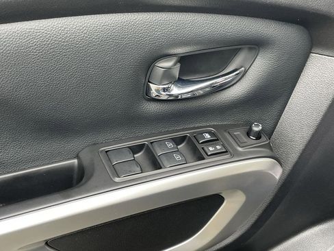 Used 2021 Nissan Titan SV w/ SV Convenience Package image 29