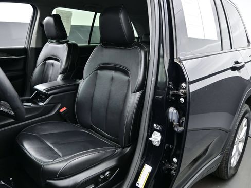 Used 2023 Jeep Grand Cherokee Limited AWD/4WD image 14