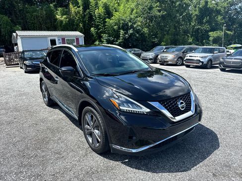 Used 2020 Nissan Murano Platinum w/ Cargo Package FWD image 3