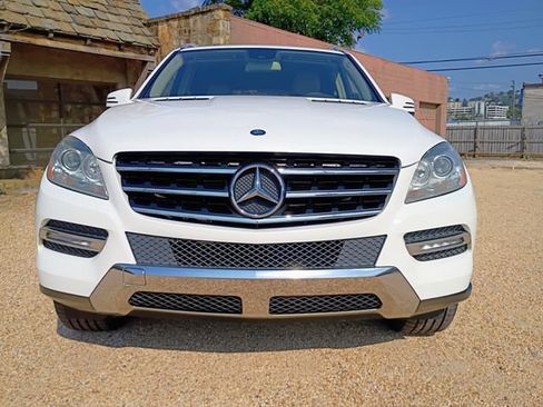Used 2015 Mercedes-Benz ML 350 2WD image 3