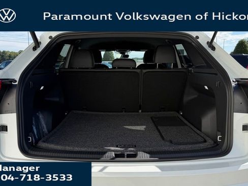 New 2026 Volkswagen Atlas Cross Sport SE AWD/4WD image 15
