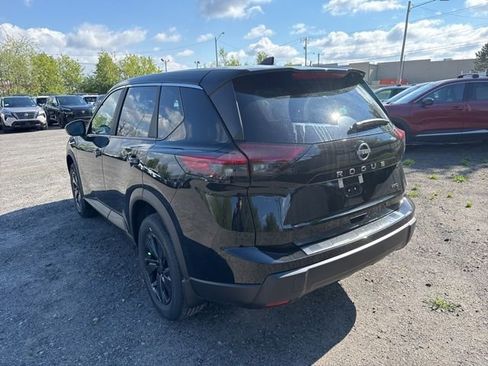 New 2026 Nissan Rogue SV w/ Cold Weather Package AWD/4WD image 8