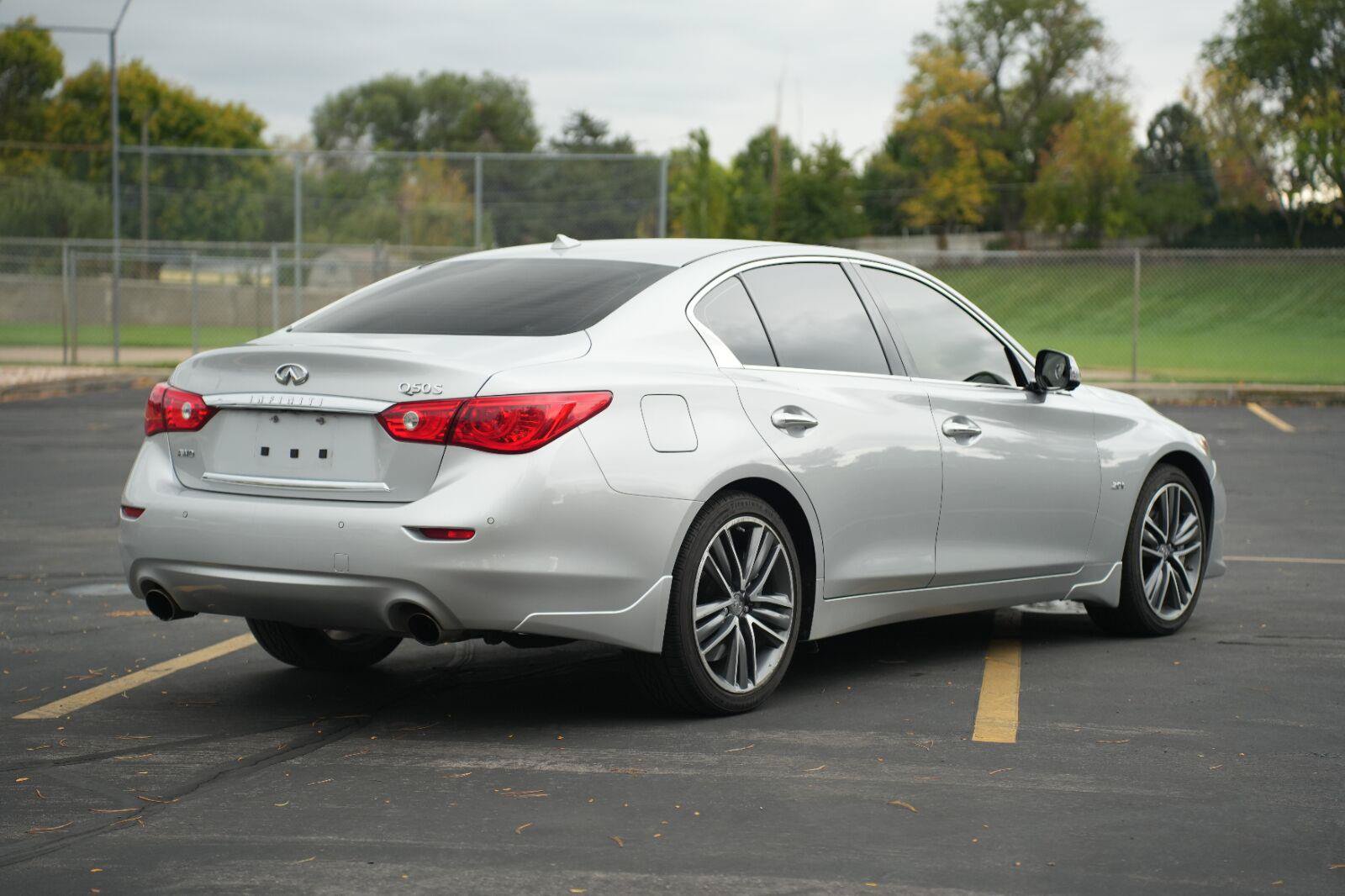Used 2017 INFINITI Q50 Sport w/ Driver Assistance Package AWD/4WD image 5