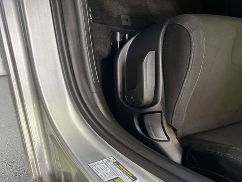 Used 2023 Hyundai Elantra SEL w/ Convenience Package image 19