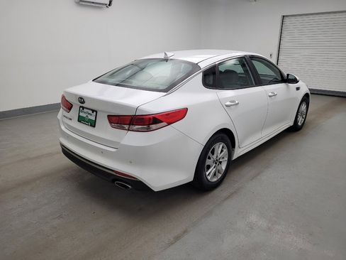 Used 2016 Kia Optima LX w/ LX Convenience Package image 9