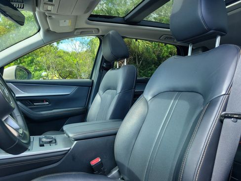 Used 2024 MAZDA CX-90 3.3 Turbo w/ Premium Package image 25