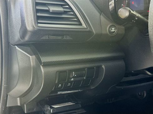 Used 2021 Subaru Crosstrek 2.0i image 10