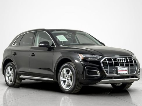 Used 2023 Audi Q5 2.0T Premium w/ Convenience Package AWD/4WD image 7