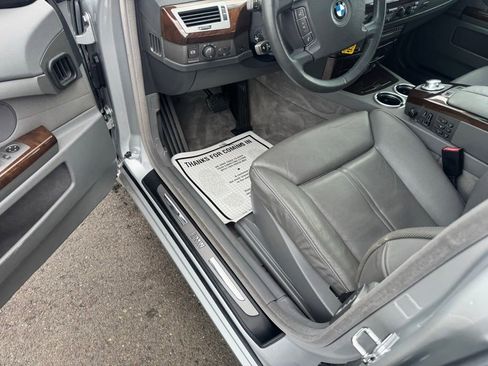 Used 2003 BMW 745Li RWD image 34
