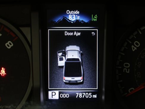 Used 2021 Toyota Tacoma SR RWD image 18