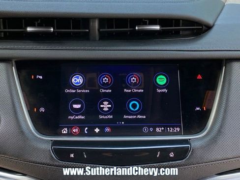 Used 2024 Cadillac XT6 Luxury w/ LPO, Floor Liner Package FWD image 29