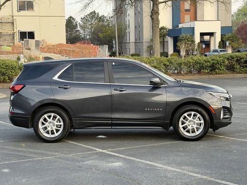 Used 2022 Chevrolet Equinox LT image 9