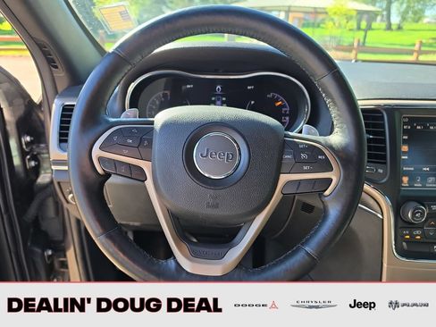 Used 2015 Jeep Grand Cherokee Limited w/ Luxury Group II AWD/4WD image 15