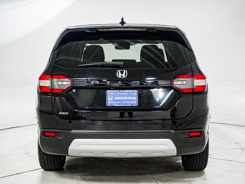 Used 2025 Honda Pilot EX-L image 7