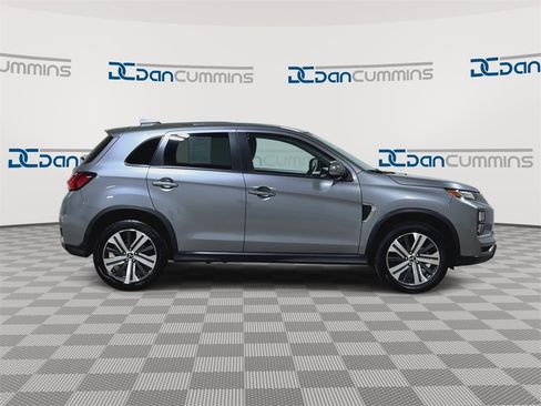 Used 2024 Mitsubishi Outlander Sport ES image 9