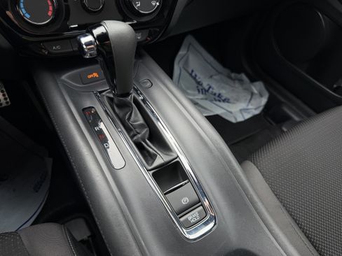 Used 2019 Honda HR-V Sport image 17