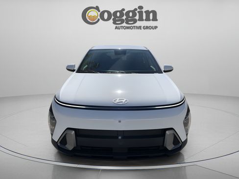 Certified 2026 Hyundai Kona SE FWD image 9