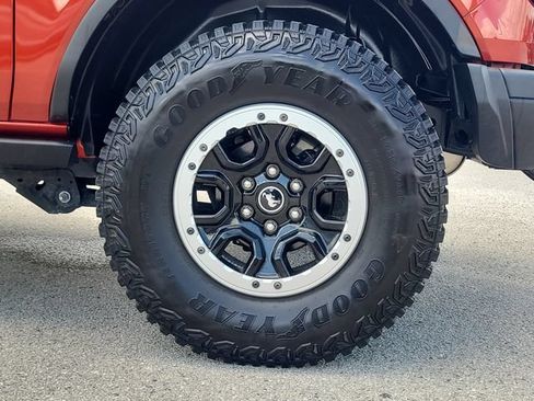 Used 2022 Ford Bronco Badlands AWD/4WD image 8