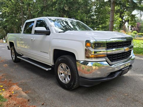 Used 2016 Chevrolet Silverado 1500 LT w/ Trailering Package AWD/4WD image 7