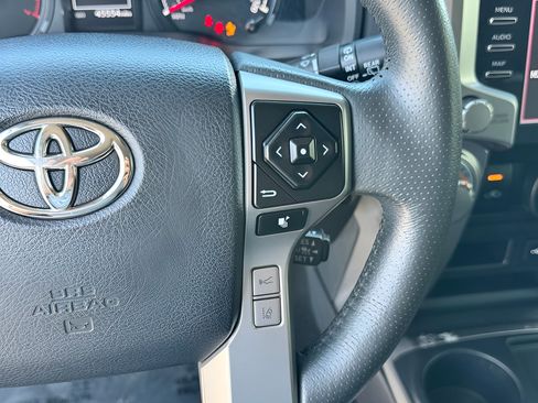 Used 2022 Toyota 4Runner SR5 RWD image 17
