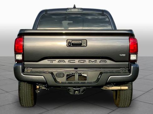 Used 2023 Toyota Tacoma SR5 w/ Technology Package image 5