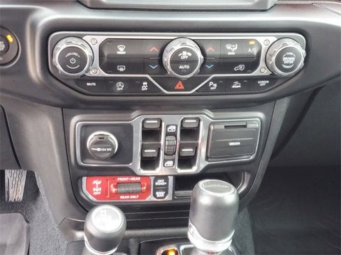 Used 2022 Jeep Gladiator Rubicon w/ LED Lighting Group image 25