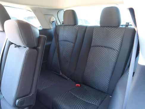 Used 2015 Dodge Journey SE w/ Flexible Seating Group image 36