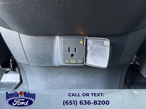Used 2025 Ford Expedition Platinum image 34