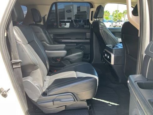 Used 2022 Ford Expedition Max XLT RWD image 17