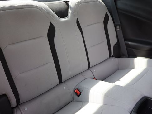 Used 2022 Chevrolet Camaro LT w/ Technology Package RWD image 32