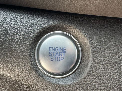 Used 2020 Hyundai Santa Fe SEL image 30