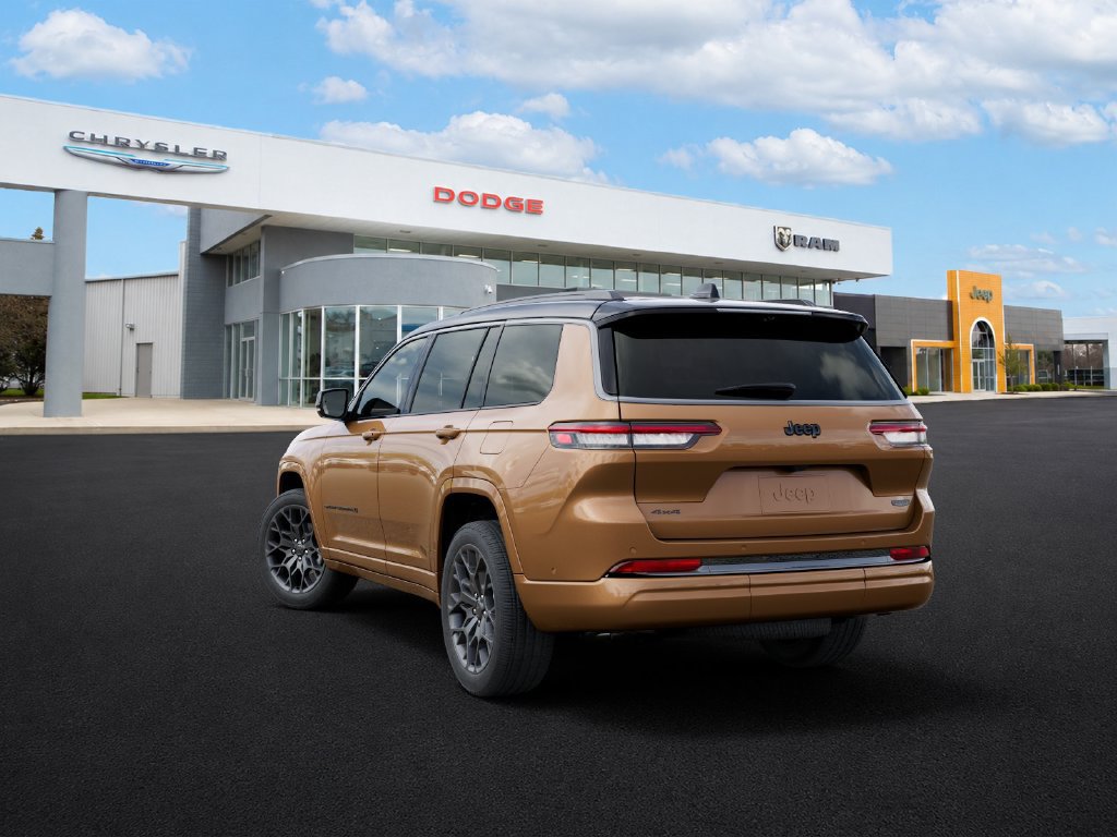 New 2027 Jeep Grand Cherokee L Summit AWD/4WD image 3