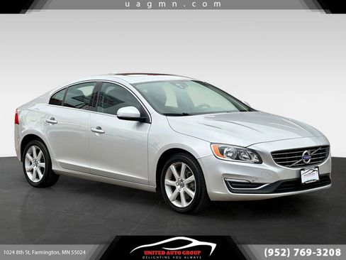 Used 2016 Volvo S60 T5 Premier image 1