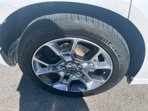 Used 2015 Dodge Charger SXT w/ AWD Plus Group image 16