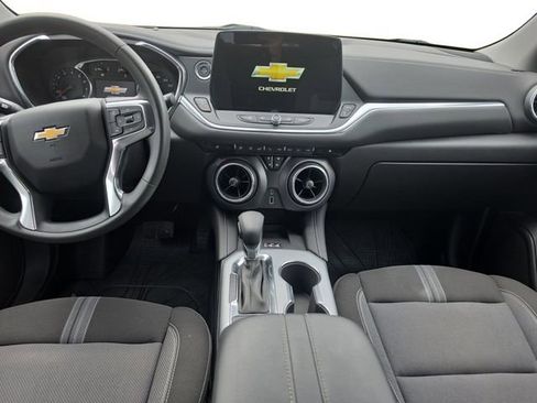 Used 2024 Chevrolet Blazer LT w/ Convenience Package FWD image 12
