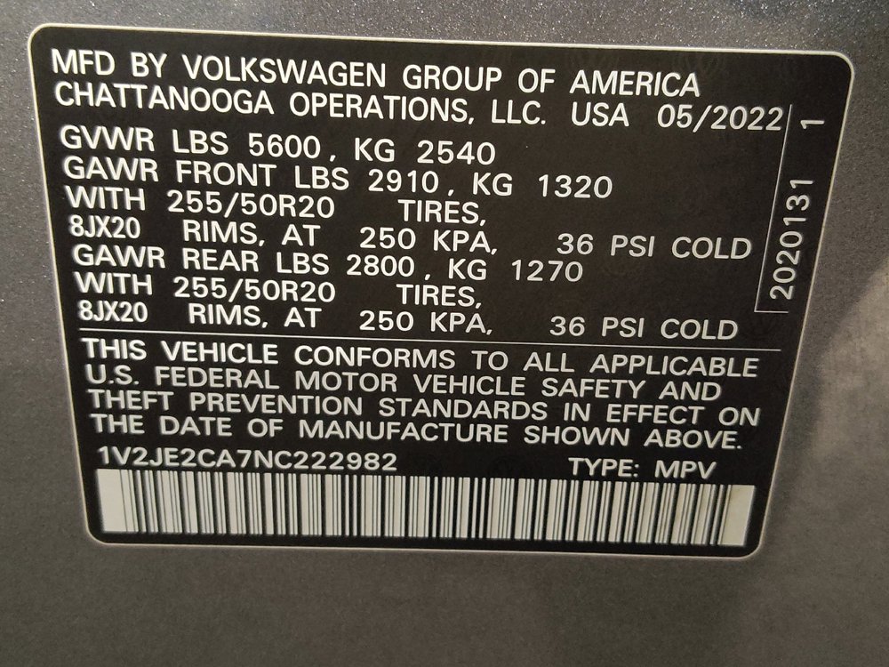 Used 2022 Volkswagen Atlas Cross Sport SE FWD image 33