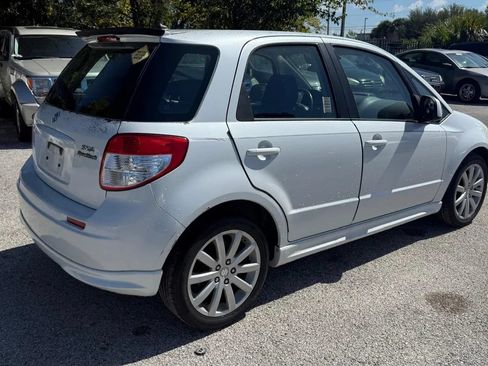 Used 2011 Suzuki SX4 Sportback FWD image 9