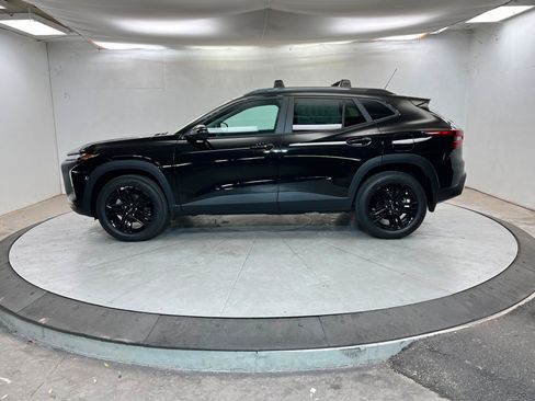 New 2026 Chevrolet Trax ACTIV w/ Driver Confidence Package image 2