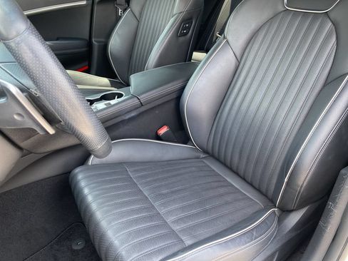 Used 2019 Genesis G70 2.0T Advanced w/ Elite Package RWD image 20