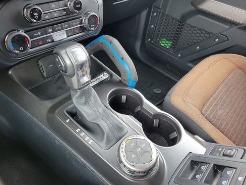 Used 2023 Ford Bronco Outer Banks image 18