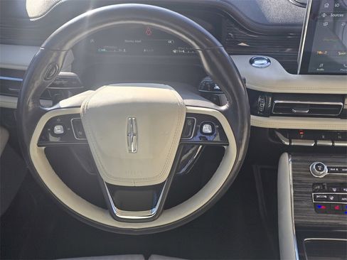 Used 2023 Lincoln Aviator Black Label image 16