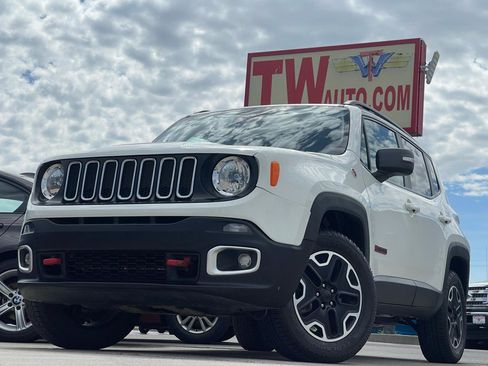Used 2017 Jeep Renegade Trailhawk image 1