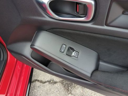 Used 2025 Honda Civic Type R image 32