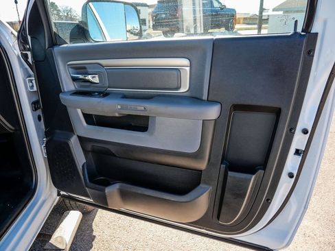 Used 2017 RAM 3500 Tradesman w/ Power & Remote Entry Group image 15